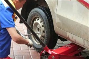 昆明附近拖车24小时服务热线电话