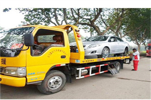 昆明附近24小时汽车拖车服务热线